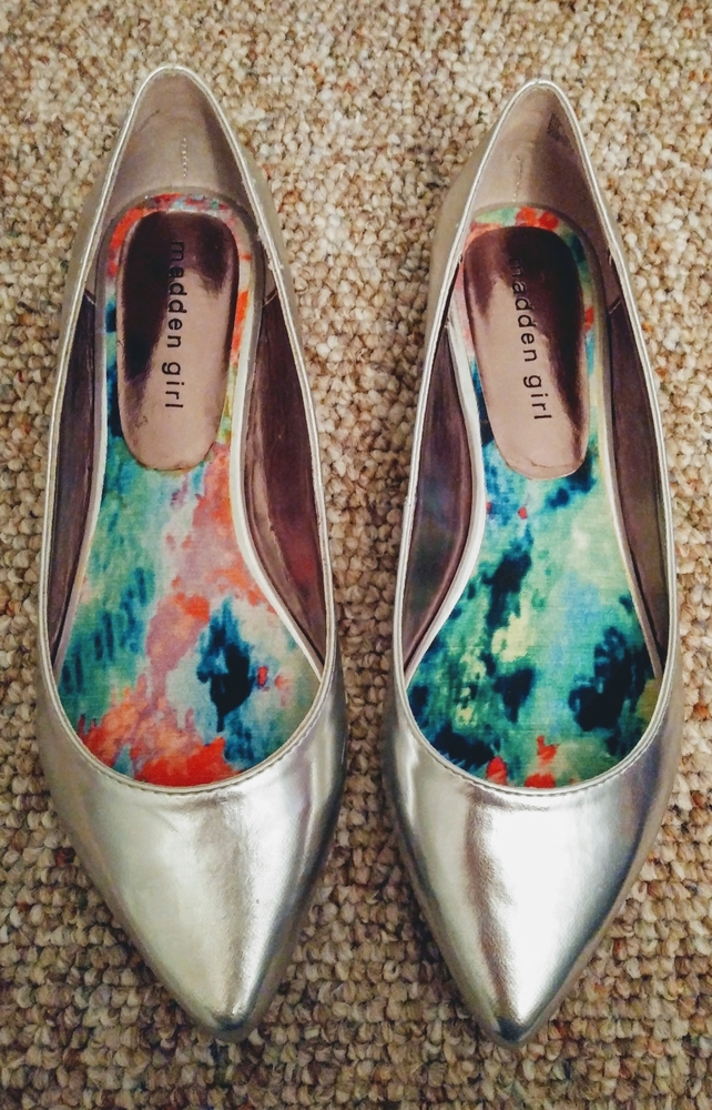 NWT Madden Girl Silver Women's flats